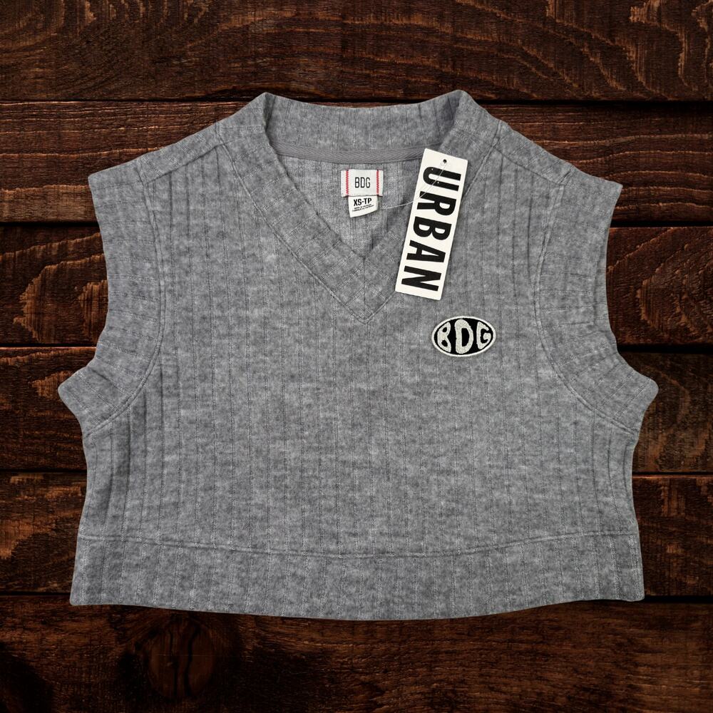Urban Outfitters BDG Kodi Cropped Ribbed V-Neck Sweater Vest Gray XS - Picture 2 of 8